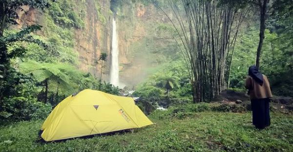 TEMPAT CAMPING DI AREA BATU MALANG JAWA TIMUR
